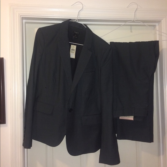 Ann Taylor Jackets & Blazers - Ann Taylor gray suit, NWT